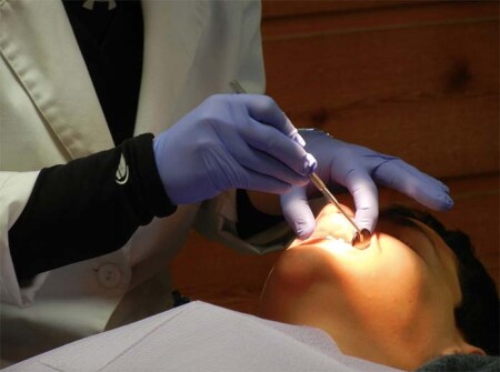 Czym zajmuje się klinika stomatologiczna